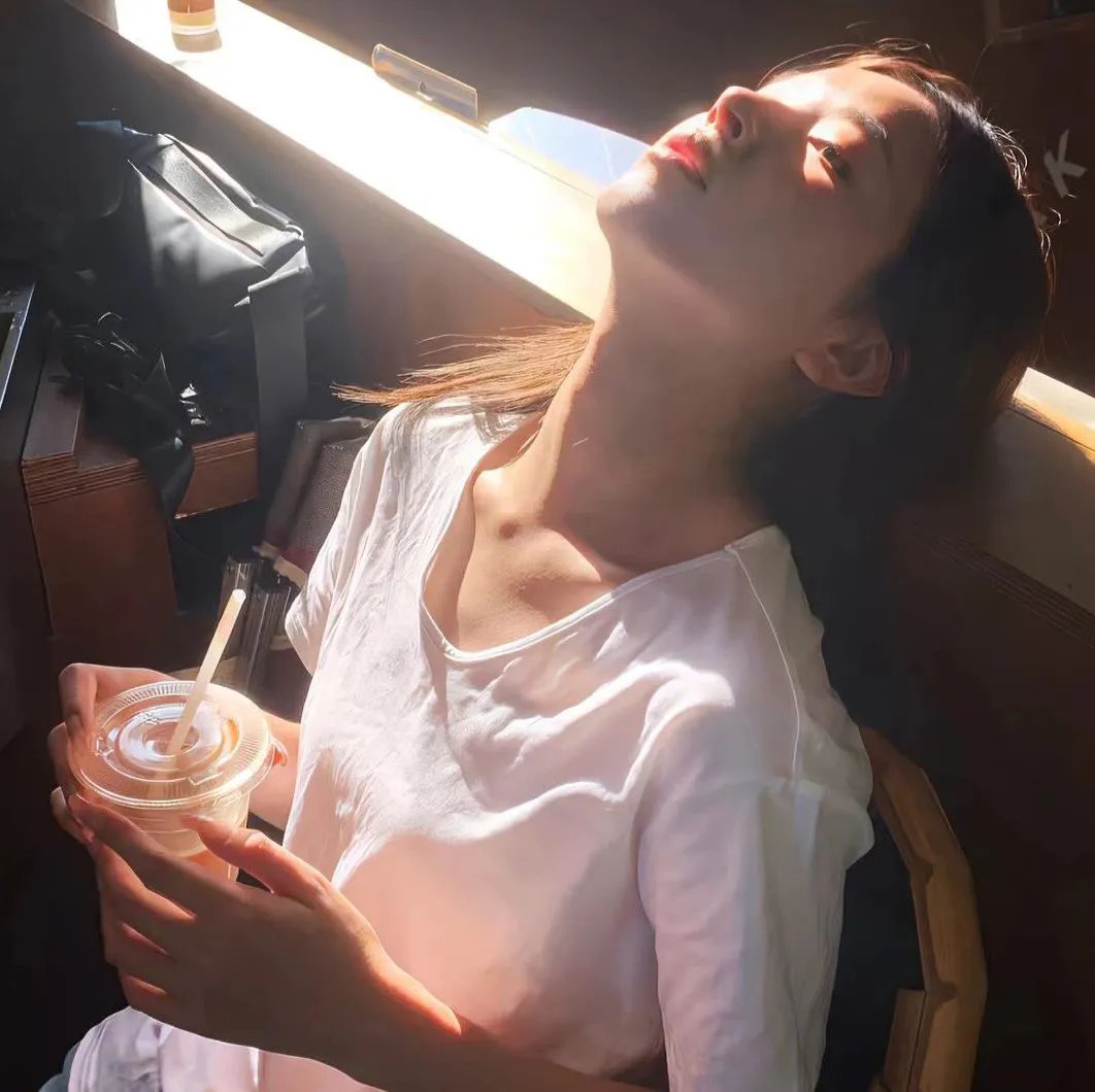 你是我爱人海报